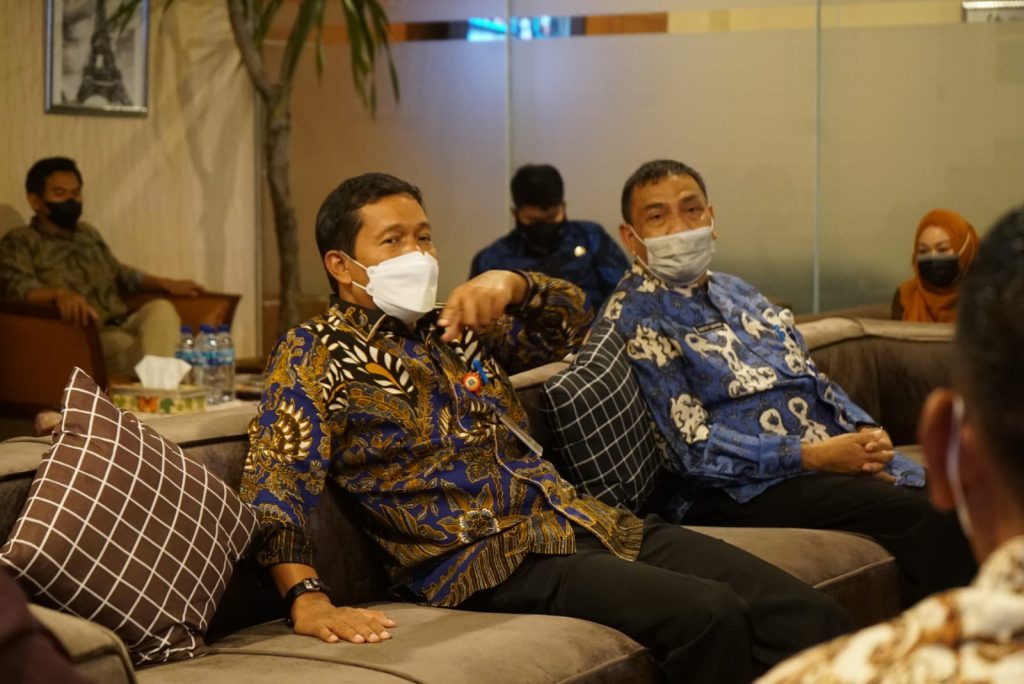 This image has an empty alt attribute; its file name is 2-1024x684.jpg