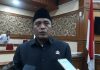 Emak-emak Geruduk Kantor DPRD Kabupaten Serang, Tuntut Cabut Izin Ternak Ayam di Padarincang