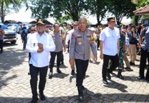 Pantau Pantai Anyer, Gubernur Andra Soni Prioritaskan Keamanan dan Kenyamanan Wisatawan