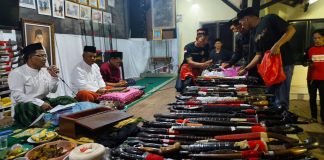 2.500 Golok CiomasDiulas Pada Acara Rtiual Pengulasan